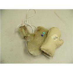 CHOICE on 4 Eskimo yo-yos by Maria Anariak: mittens (2)