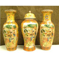CHOICE on 3 sets of 3 Chinese vases (8888)