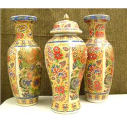 CHOICE on 3 sets of 3 Chinese vases (8888)