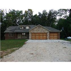 127 Woods Edge Rd., Billings, MO