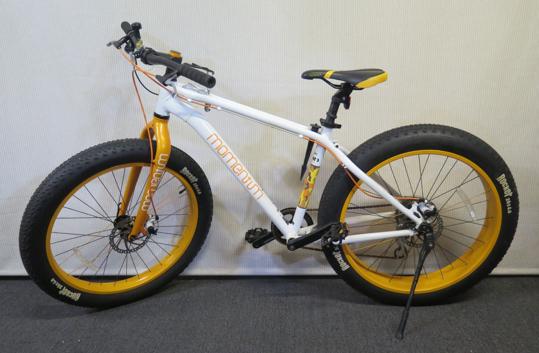 giant bicycles iso 4210-2 Talon 2 Cycling Forza Built on a lightweight ALUXX aluminum frame Giant Revel 2 2016 |