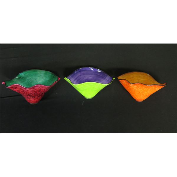 Qty 3 Decorative Glass Bowls by Artist Dale Chihuly, Approx. 5" to 7" Dia, 5.5" H