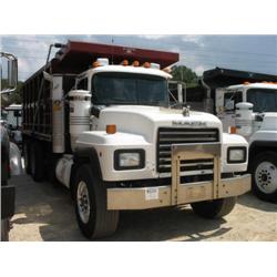 1999 MACK RD688S TRI-AXLE DUMP