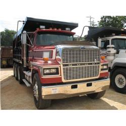 1995 FORD L9000 TRI-AXLE DUMP