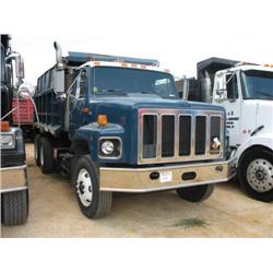 1993 INTERNATIONAL 2674 T/A DUMP