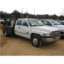2001 DODGE RAM 3500 S/A FLATBED