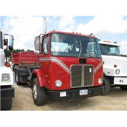 1978 WHITE ROAD EXPEDITOR II ROLL OFF TRUCK