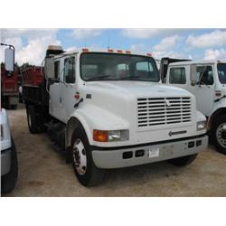2001 INTERNATIONAL 4700 CREW CAB S/A FLAT DUMP