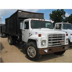 1986 INTERNATIONAL 1954 S/A TRASH TRUCK