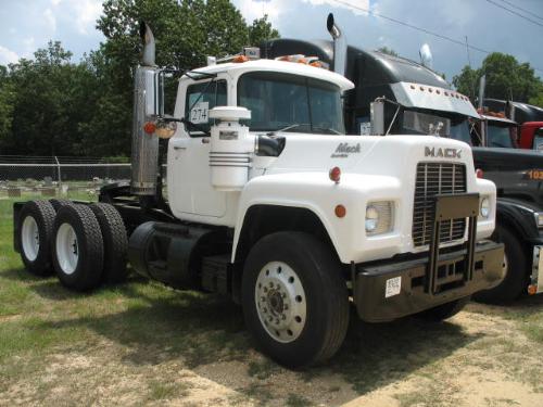 Mack R888 1988 MACK R688ST T/A TRUCK TRACTOR
