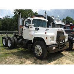 1988 MACK R688ST T/A TRUCK TRACTOR