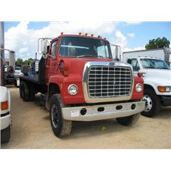 1984 FORD 800 T/A FLATBED TRUCK