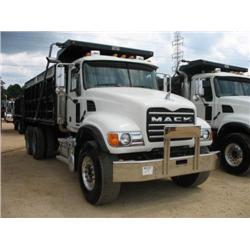 2006 MACK GRANITE CV713 T/A DUMP