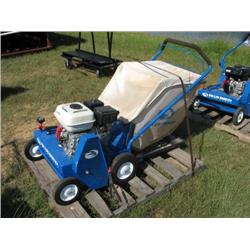 BLUEBIRD P18 LAWN COMBER