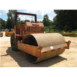 CASE 1102 VIBRATORY ROLLER