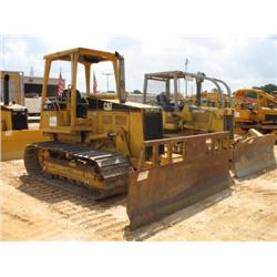 CAT D3C LGP SERIES III CRAWLER TRACTOR