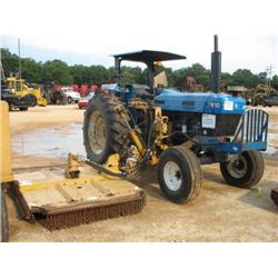 NEW HOLLAND 7610 FARM TRACTOR