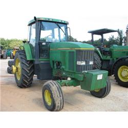 JOHN DEERE 7800 FARM TRACTOR