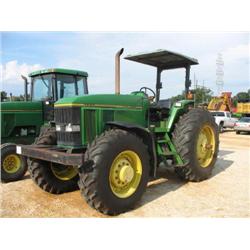 JOHN DEERE 7600 FARM TRACTOR
