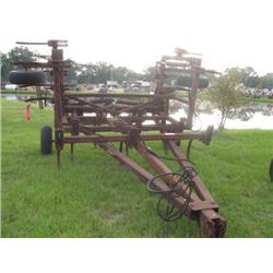 HYD FOLD CHISEL PLOW
