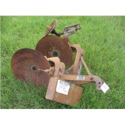 DEARBORN 2 ROW DISC PLOW