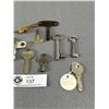 Image 2 : Nice Variety Of Collectible Vintage/Antique Keys