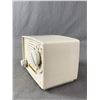Image 2 : Vintage 501 Beaver AM Electric Radio Made In Japan. 7" x 5" x 4"