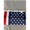 Image 2 : 3' x 5' American Nylon Flag & 2 Barbados Plastic Crochet Beach Bags