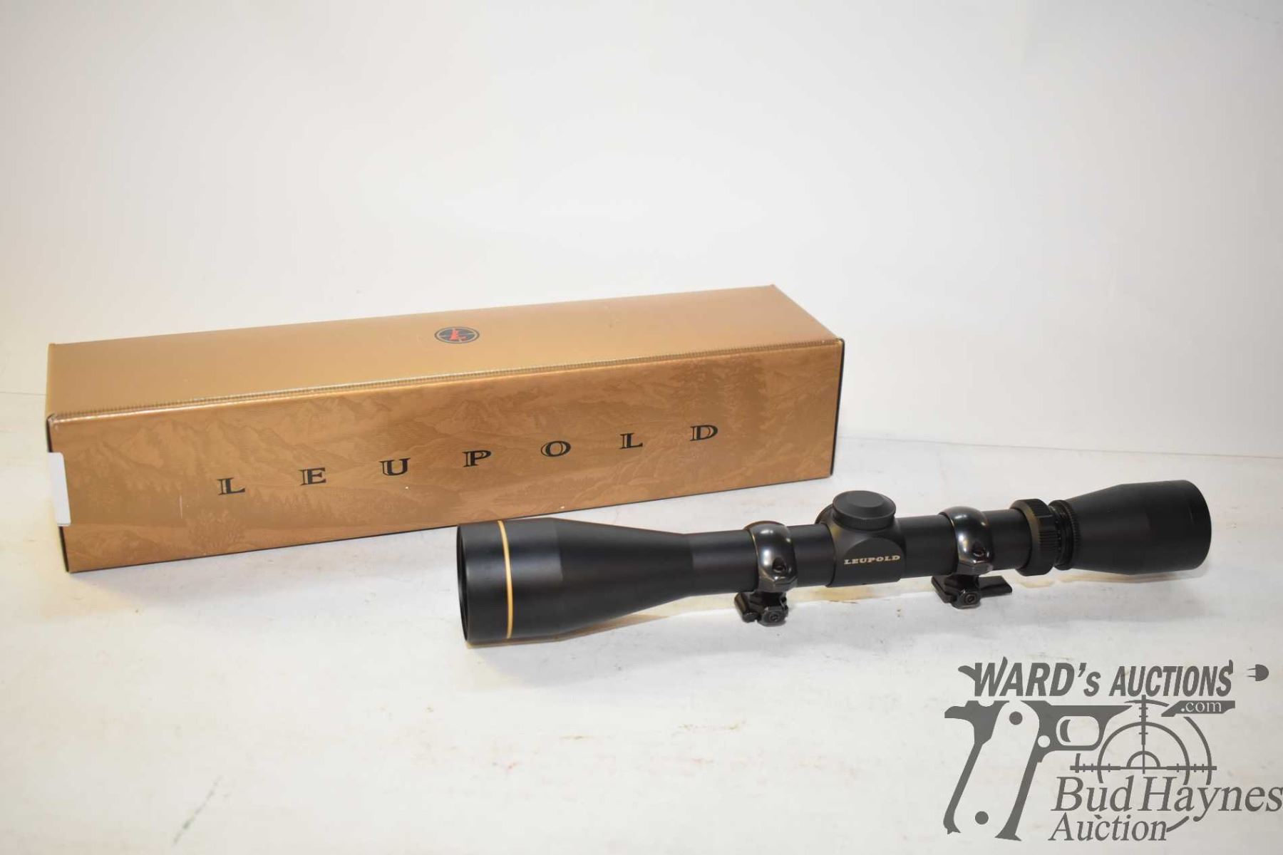 Leupold Vari X II 3-9x40 scope. Serial #296132R. W/ original box and cover