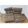 Image 1 : * (2) Outdoor Patio Cushions