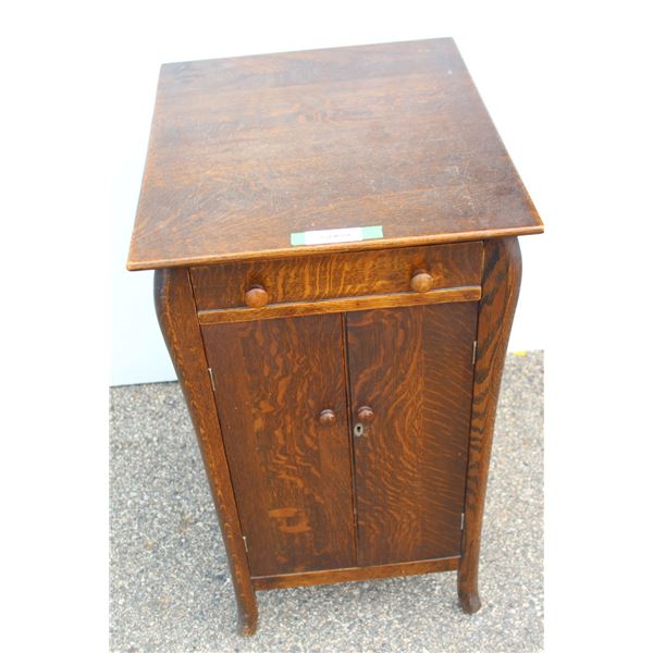** Antique Gramophone Stand - 19" x 23" x 34" Tall (Door Locked)