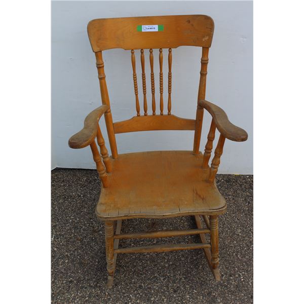 ** Wooden Rocking Chair - Needs Repair