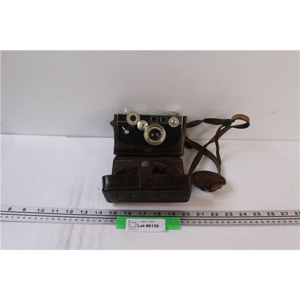 Argus Cintar Camera in Case - as is