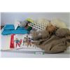 Image 1 : Assorted Yarns - Patterns - Fabrics