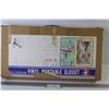 Image 1 : Vinyl Portable Closet (unknown completion)