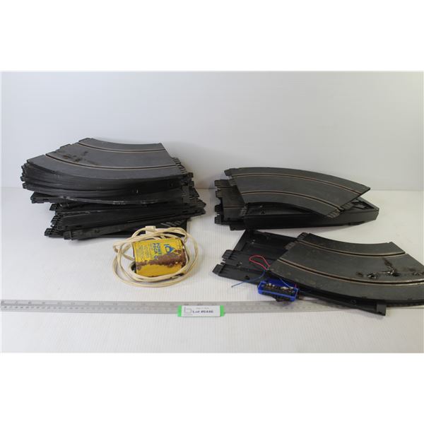 Slot CarTrack w/Power Pack (untested)