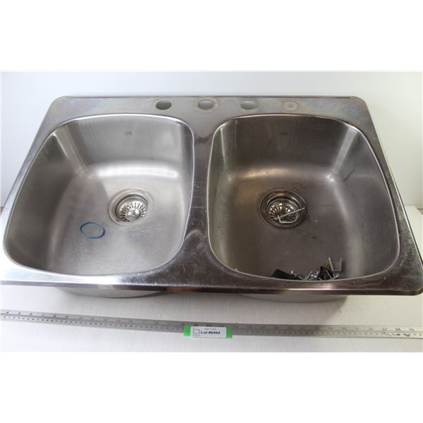 Double Stainless Steel Sink w/Mounting Hardware (31 1/4" x 20 1/2")