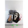 Image 1 : (2) Old Witch Wigs and Scream Face Mask with Pump