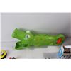 Image 2 : Crocodile Grabber, Penguin Bowling, Assorted Cartoon Figurines - Charlie Brown, Yogi Bear