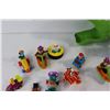 Image 5 : Crocodile Grabber, Penguin Bowling, Assorted Cartoon Figurines - Charlie Brown, Yogi Bear