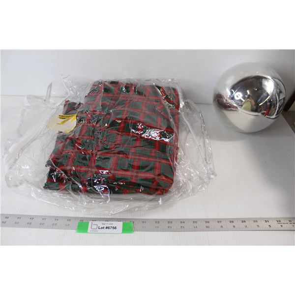 Big Christmas Ornament, Quilt/Blanket/Tree Mat