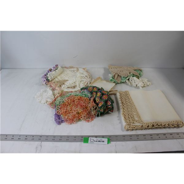 Assorted Kitchen Cloths/Placemats/Coasters