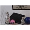Image 3 : Lot: Hockey Sign, (3) Mini Stanley Cup Decor, (2) Balls