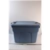Image 1 : *Rubbermaid 22 Gallon Storage Container w/Lid