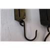 Image 4 : (2) Vintage Family Hanging Scales