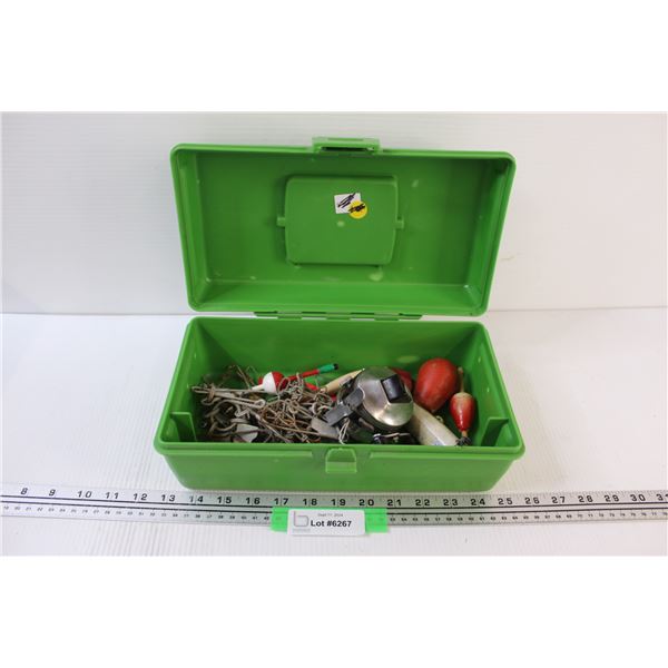Small Plastic Fishing Tackle Box w/Contents