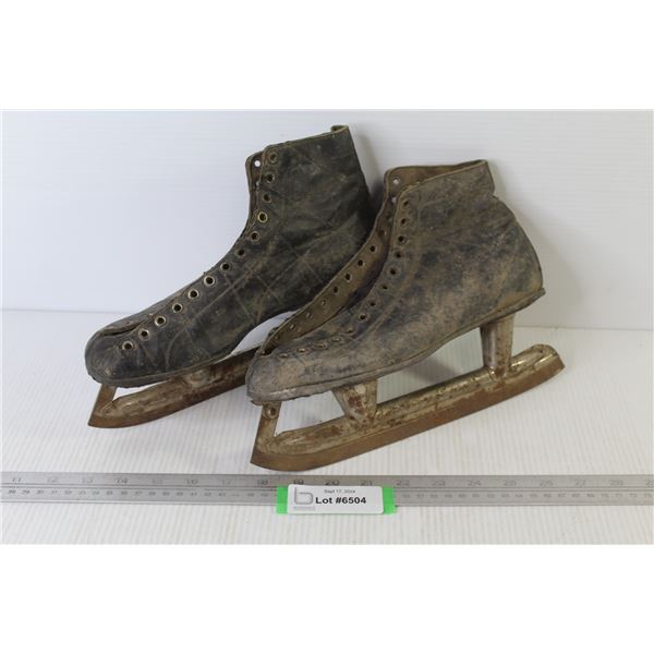 Pair of Vintage Skates (size 9 1/2)