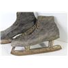 Image 2 : Pair of Vintage Skates (size 9 1/2)