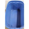 Image 2 : * (2) Blue Totes One Without a Lid