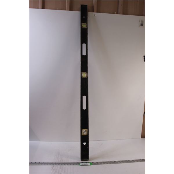 Marshalltown 48" Level - One Missing Level Fluid